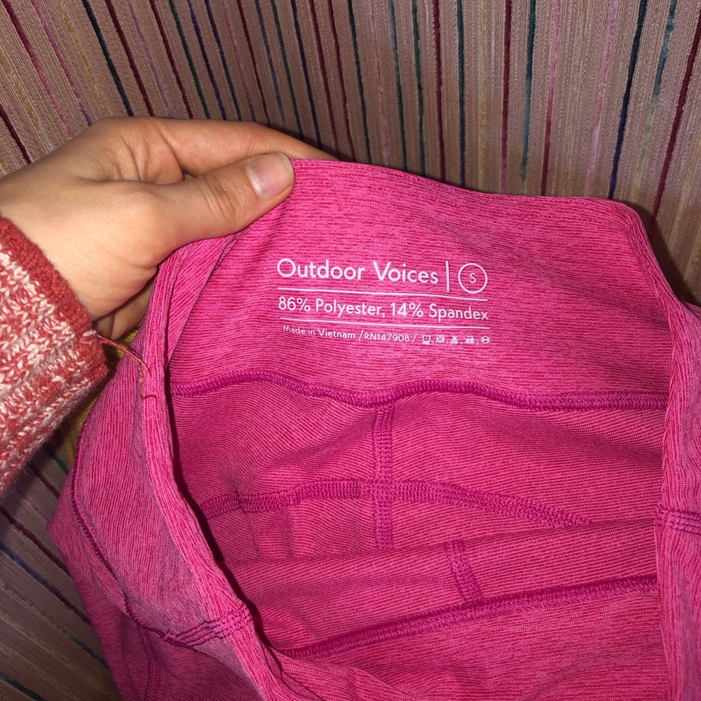 NWT outdoor voices 3/4 warm up legging